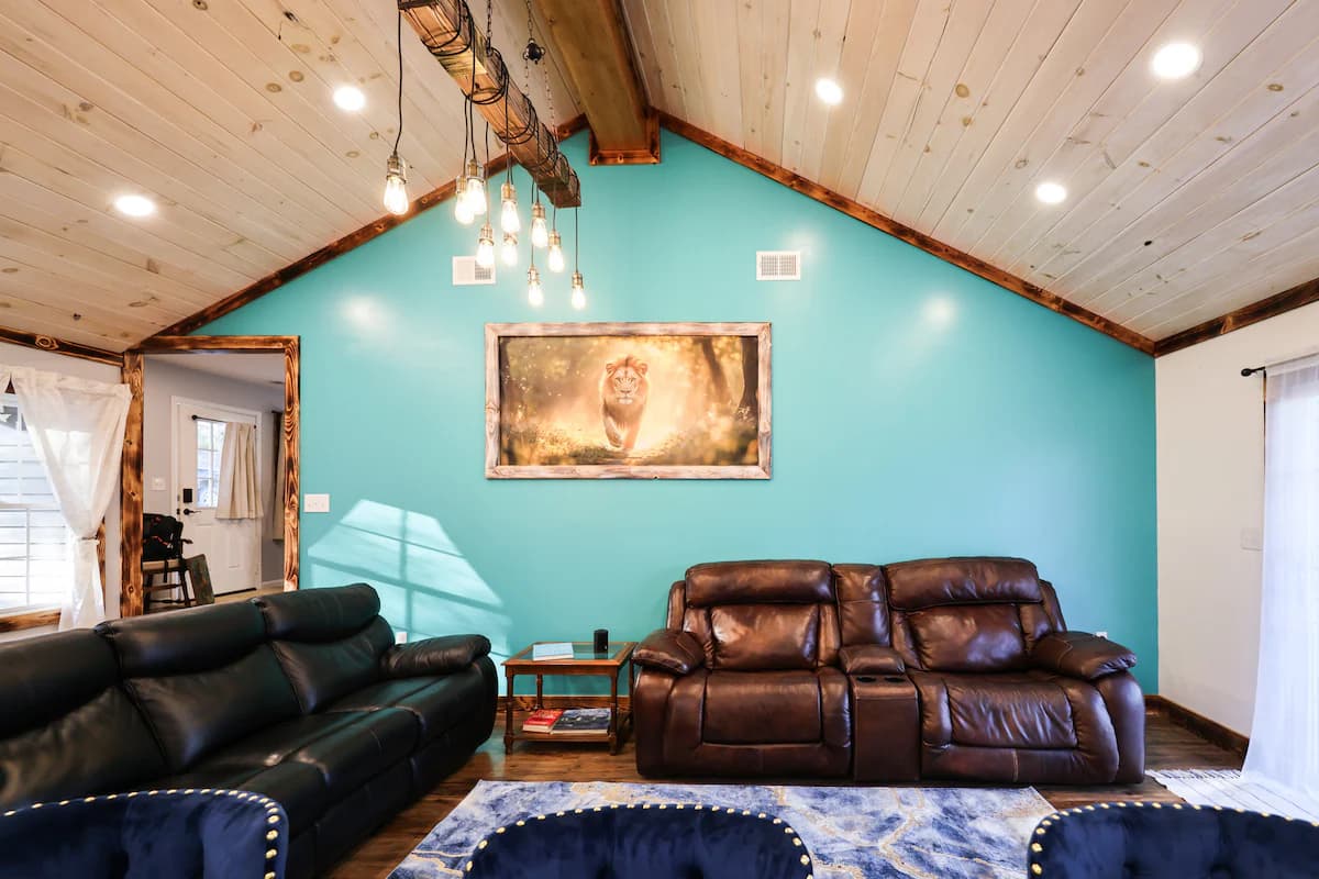 4BR Entire Home, Near Lake, Free Boat Parking